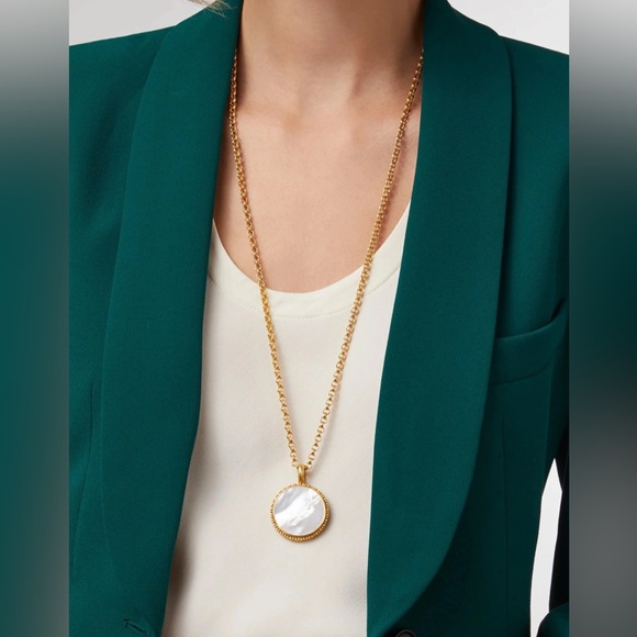 NWT Luxury Bohemian Authentic Julie Vos Mother of Pearl Statement Necklace - Picture 3 of 17